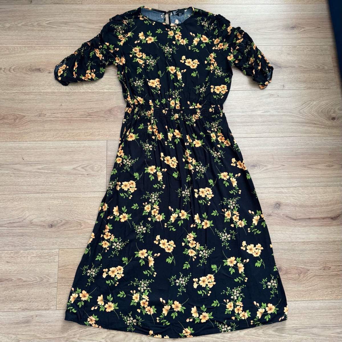 Friends Like These... Beautiful Yellow Black Floral Midi A Line Dress Boho Cottagecore Daytime Casua