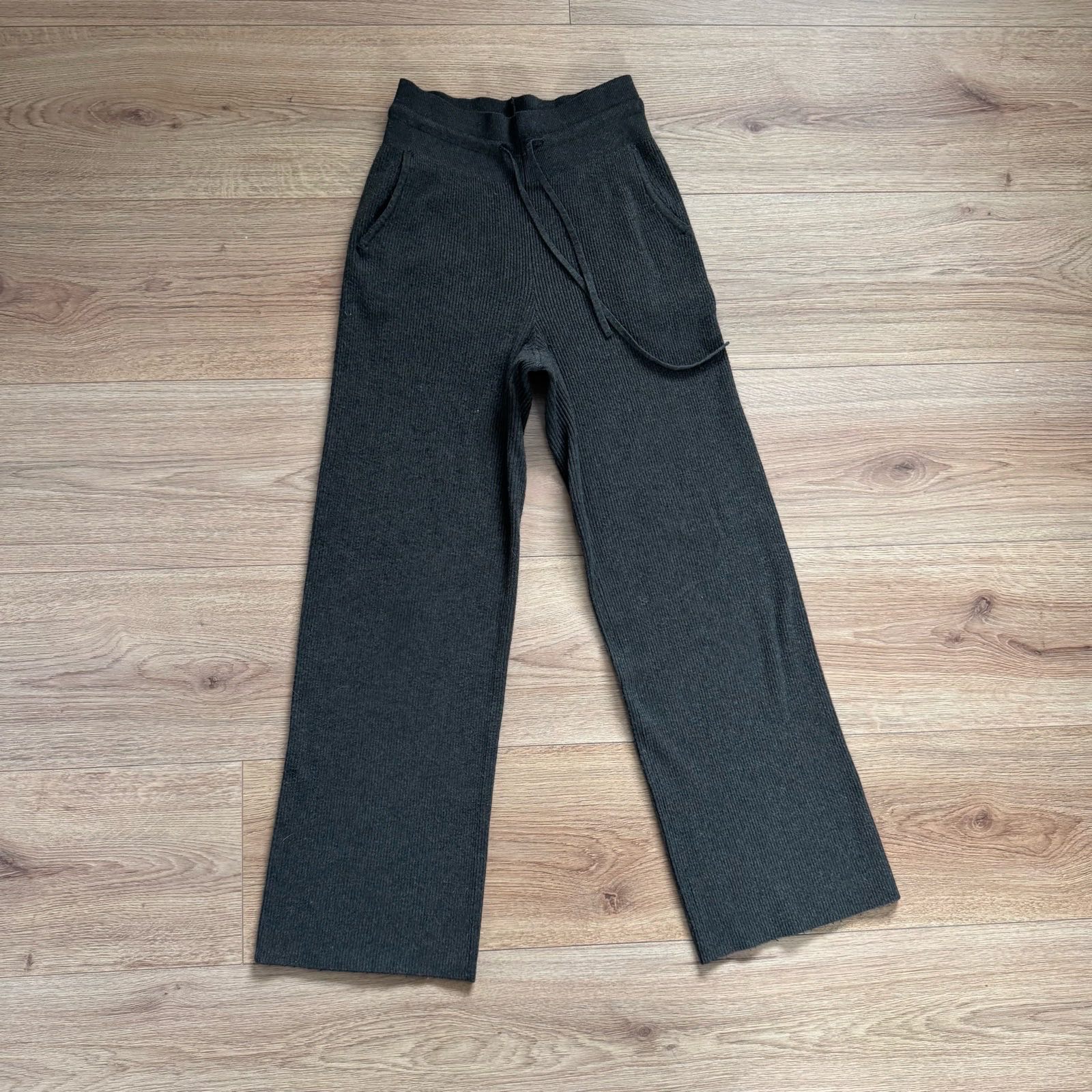 Uniqlo Khaki Ribbed Wide-Leg Knitted Trousers / Loungewear Bottoms Pants Cozy Size XS