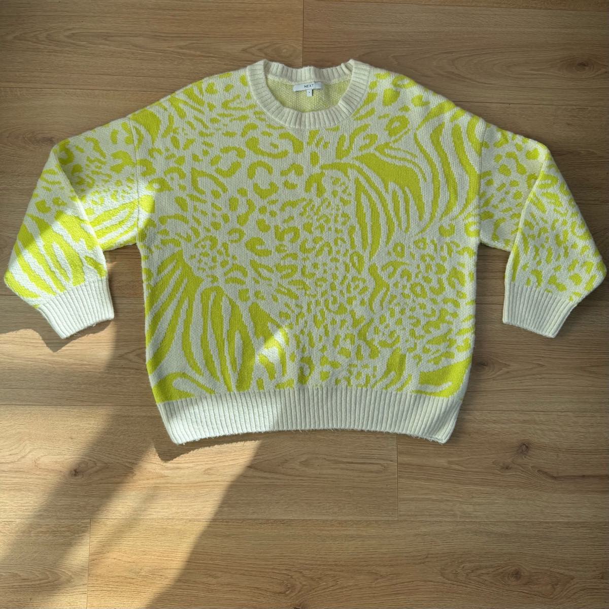 Next Neon Lime & Cream Animal Print Jumper Size L