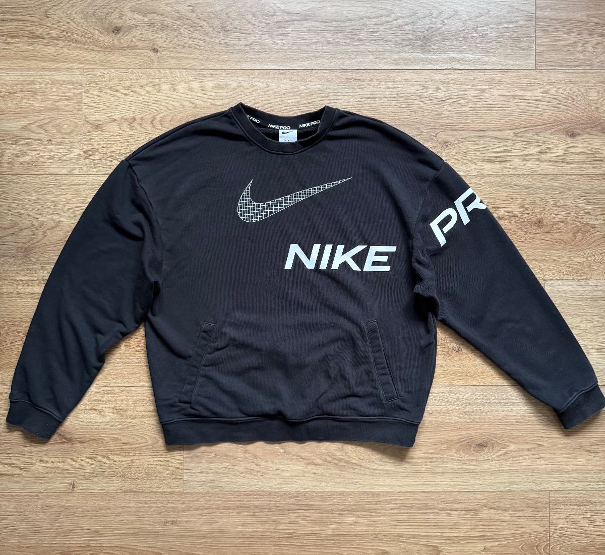 Nike Pro Dri-FIT Oversized Black Crewneck Sweatshirt Jumper Size S Gorpcore