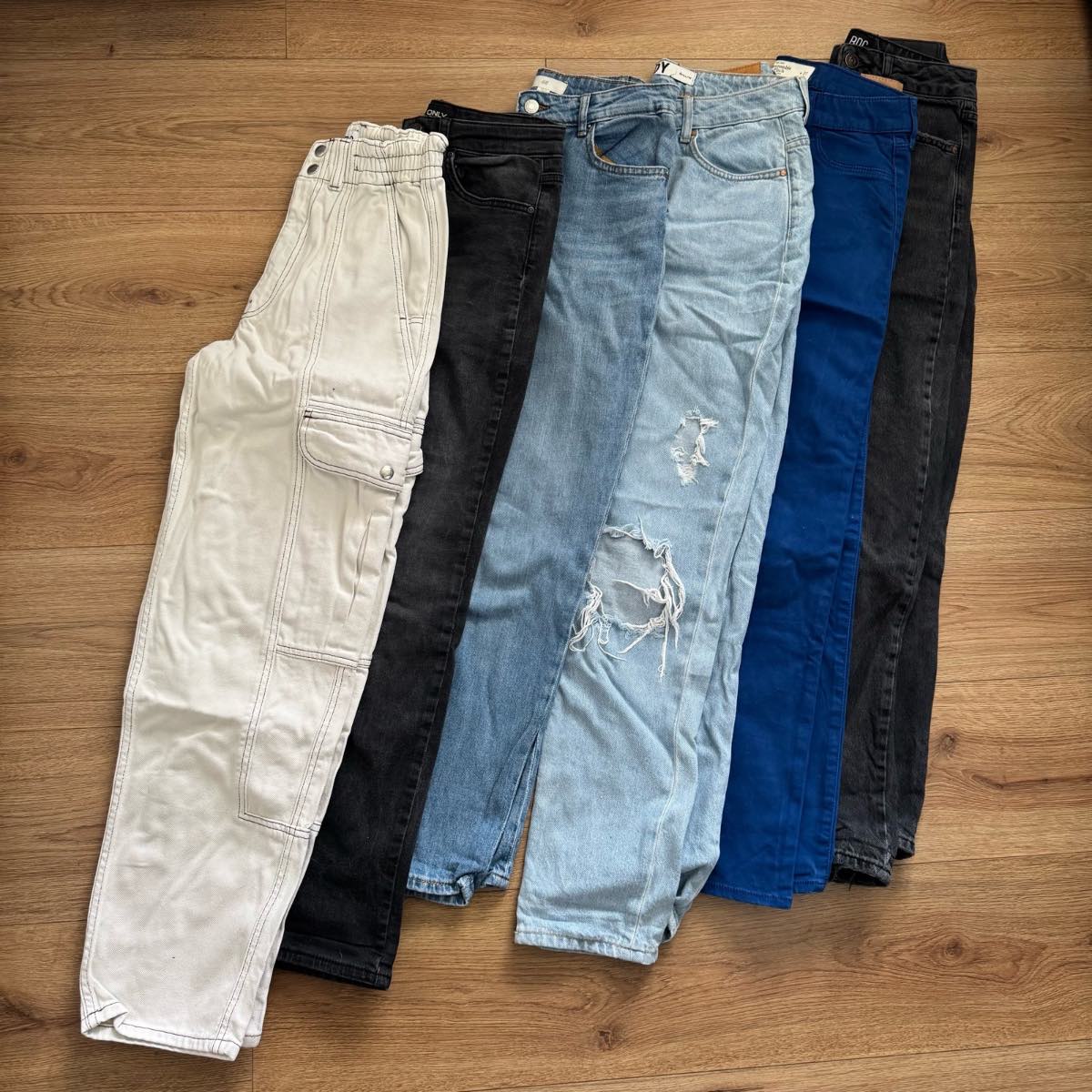 Massive Jeans Bundle Size UK 4-8 (W24-W32) Reseller Stock BDG Y2K Abercrombie H&M