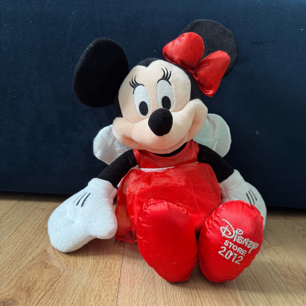 Official Disney Store Collectable 2012 Minnie Mouse Plush Soft Toy Retro Rare