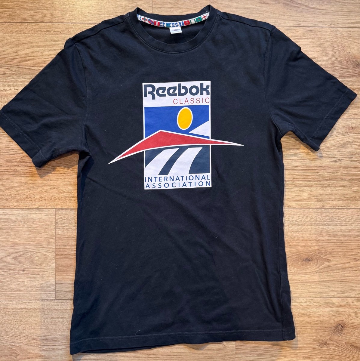 Reebok Classic International Association Black Cotton T-Shirt Size S Graphic Tee Gorpcore