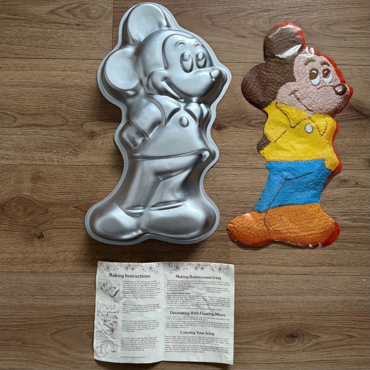 Vintage Retro Rare Wilton Mickey Mouse Disney Cake Party Pan Tin Baking Mould Mold Tray (1970s)