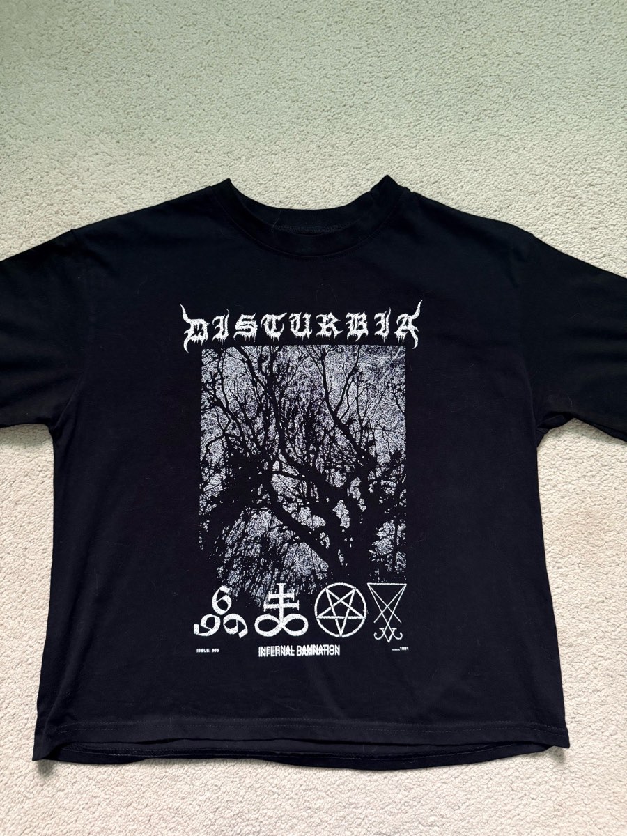 Disturbia Print t shirt Size 16
