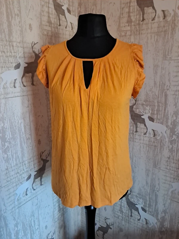 Mustard sleeveless top