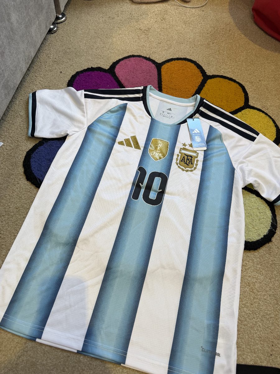 Lionel Messi Argentina Football Shirt – Great Condition