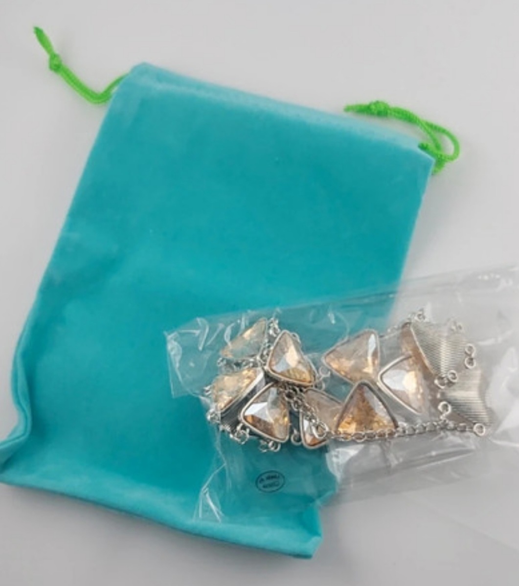 Brand new costume jewellery set