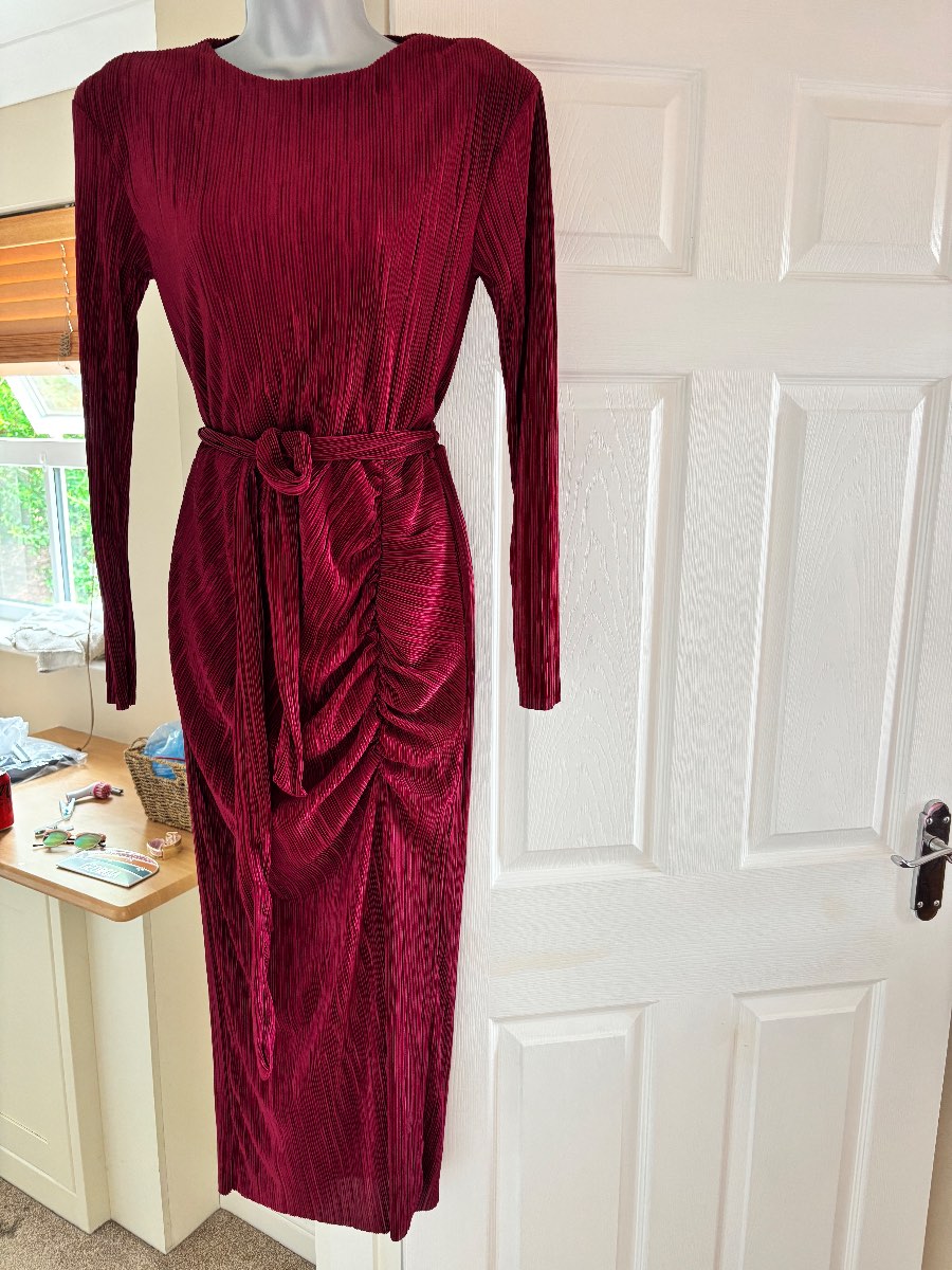 Plisse midi dress, deep red, ruching & waist tie, size 10