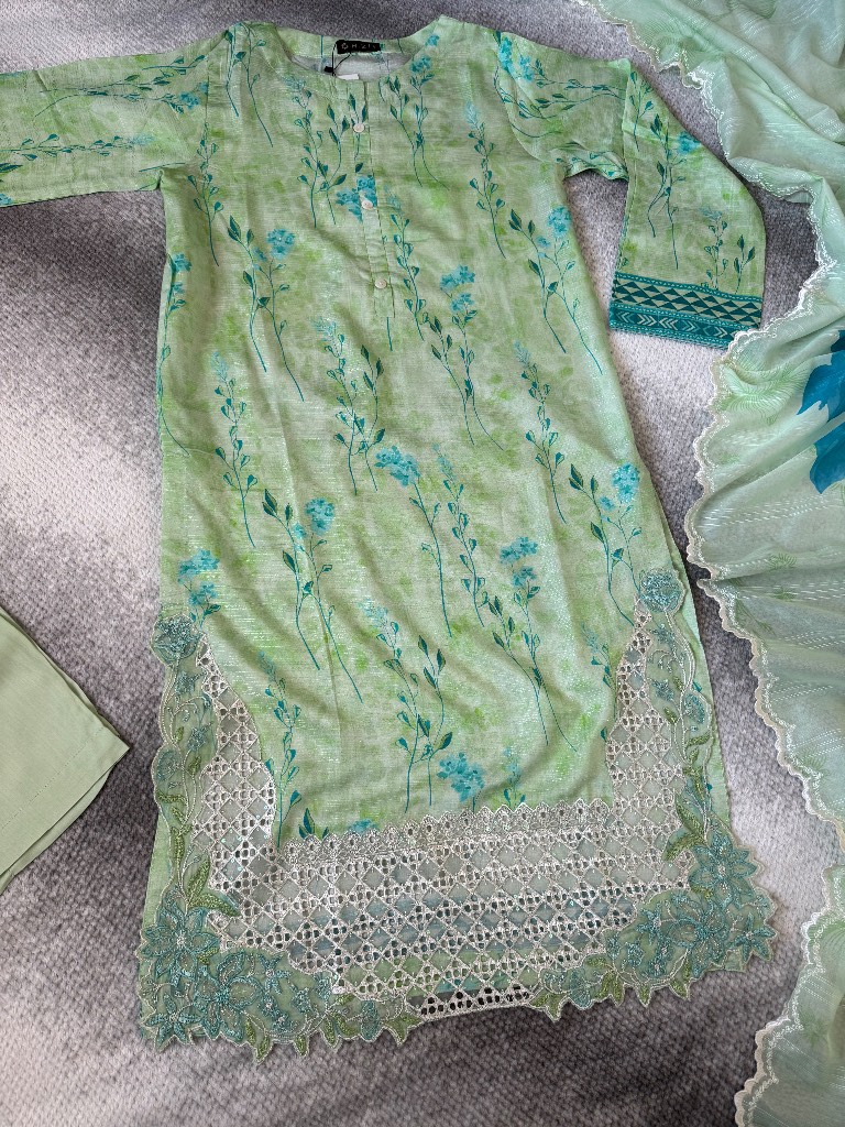 Pakistani women suit