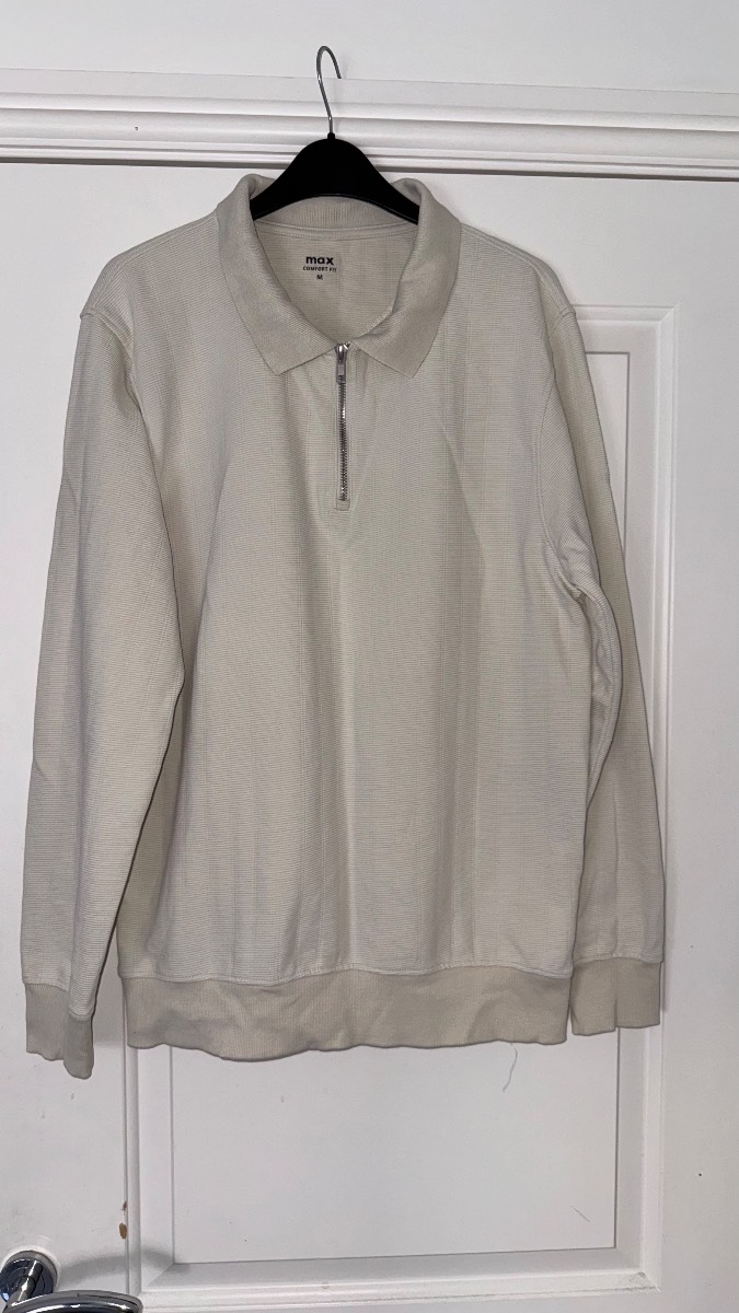 Max Comfort Fit Cream Quarter Zip Sweatshirt – Men’s M