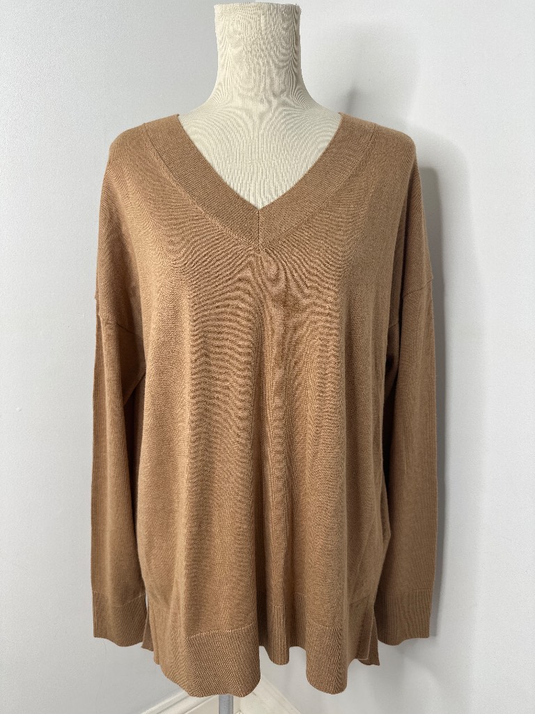 Matty M brown colour v neck sweater size M