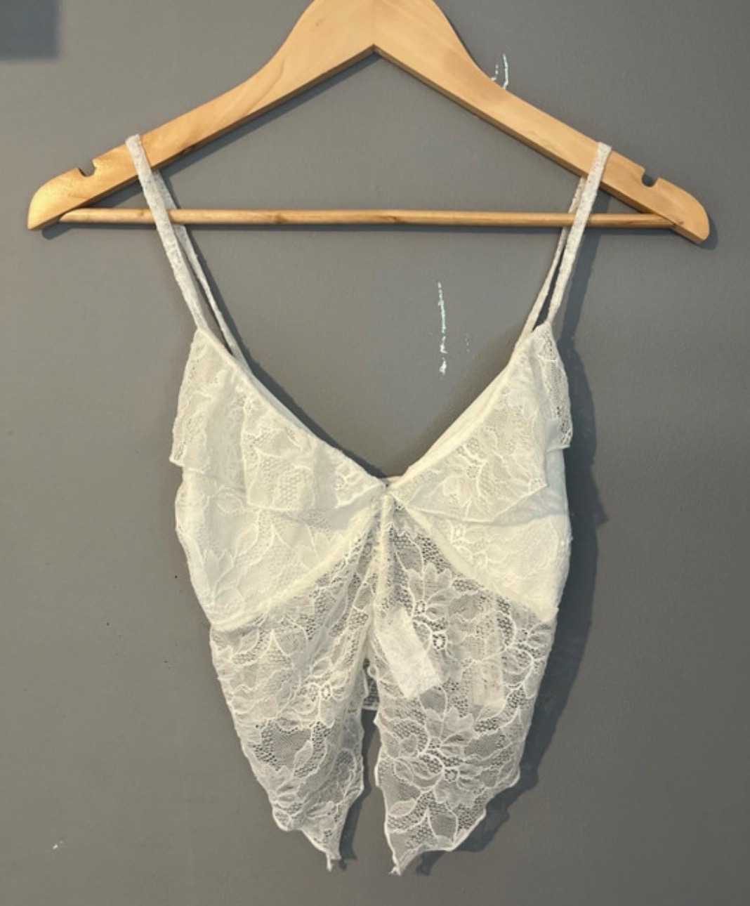 Bershka White Lace Ruffle Cami Top Size XS BNWT