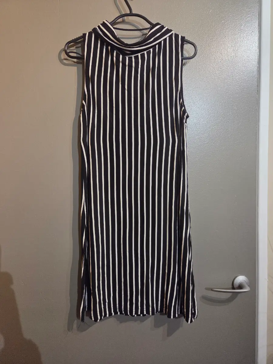 Apricot Black & White Stripe Top / Tunic – Size 10 – Side Slits