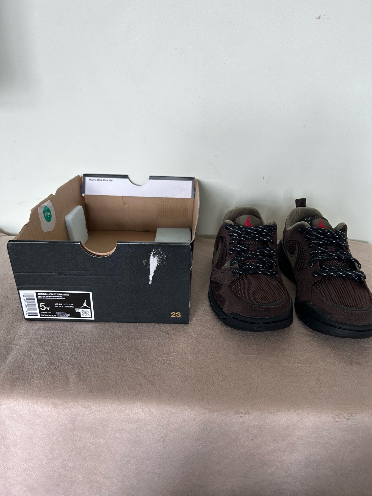 Jordan CMFT Era (GS) Size 4.5 Uk RRP £70