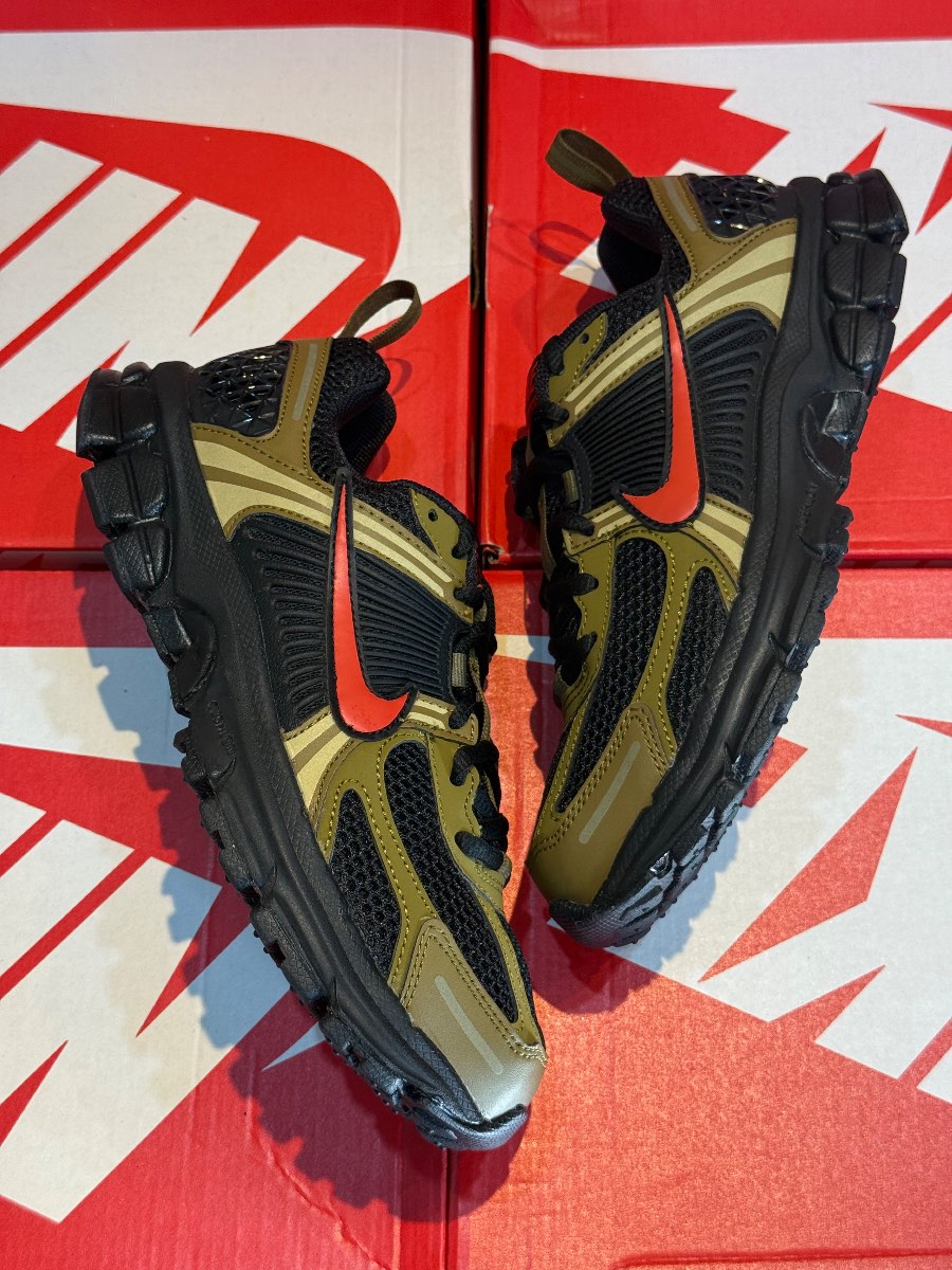 Nike Vomero 5
