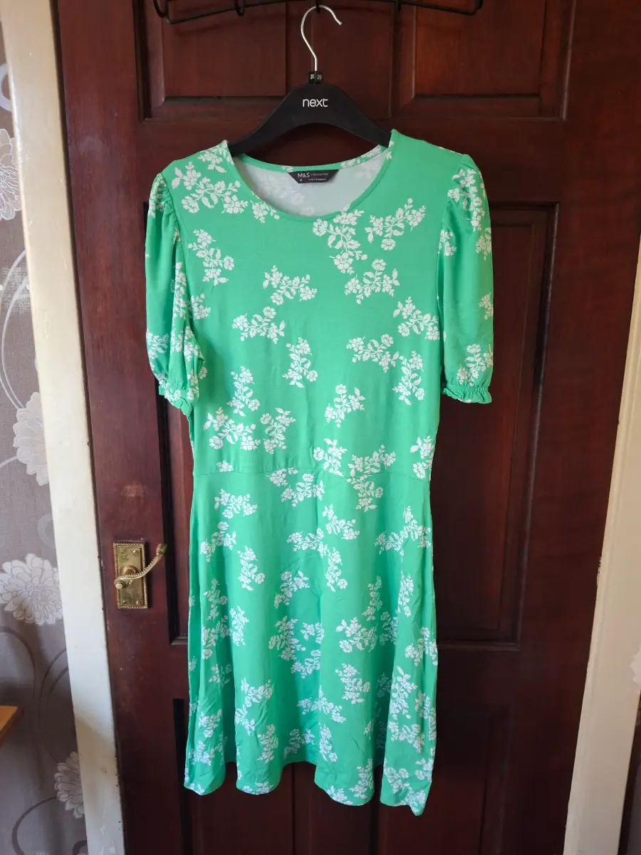 Marks and Spencer Green floral dress size 10