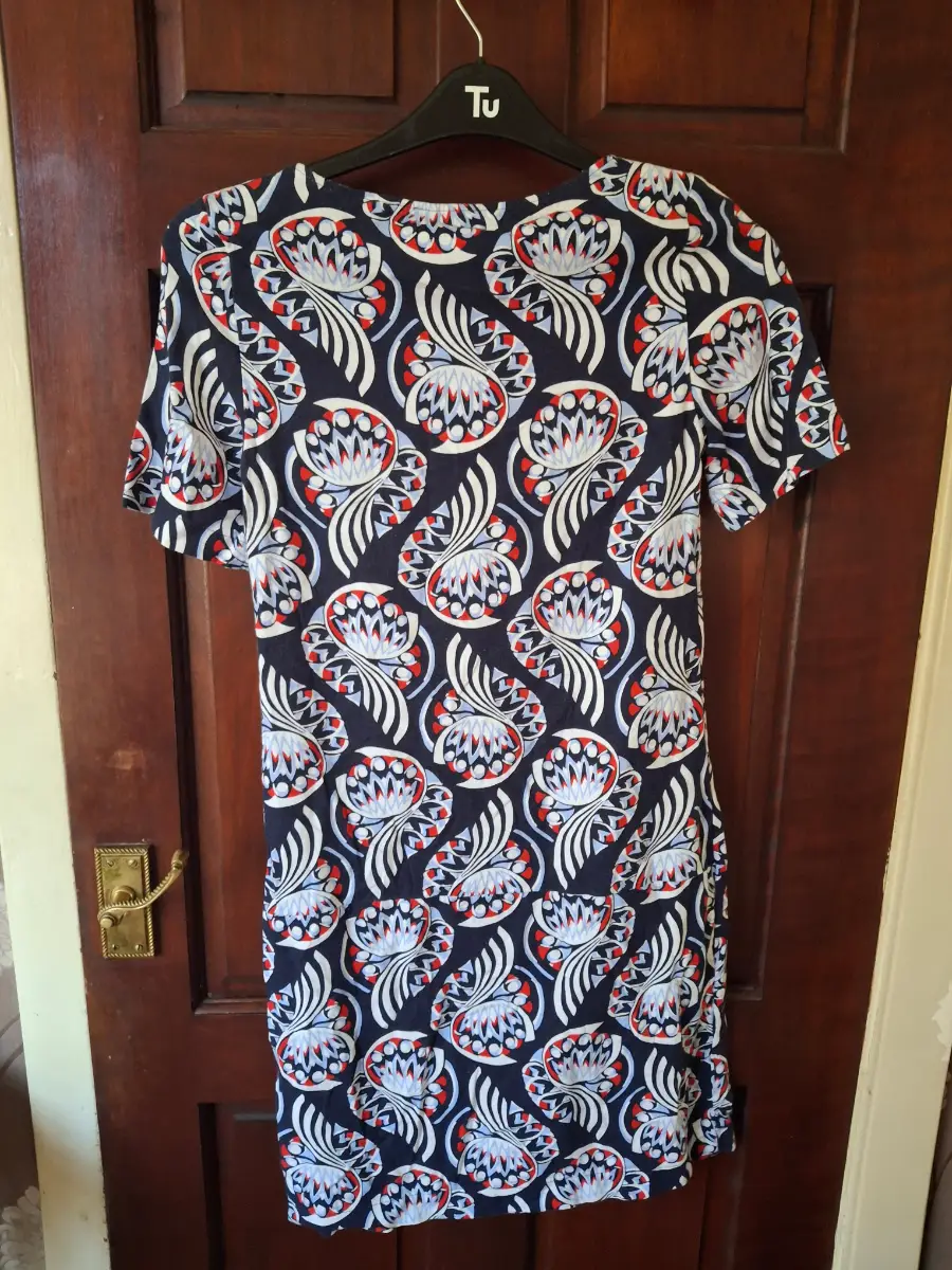 Marks and spencer size 6 linen blend BNWT casual dress ideal for summer and holidays