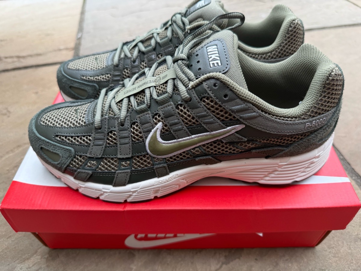 Nike p-6000 men’s trainers Uk size 9.5