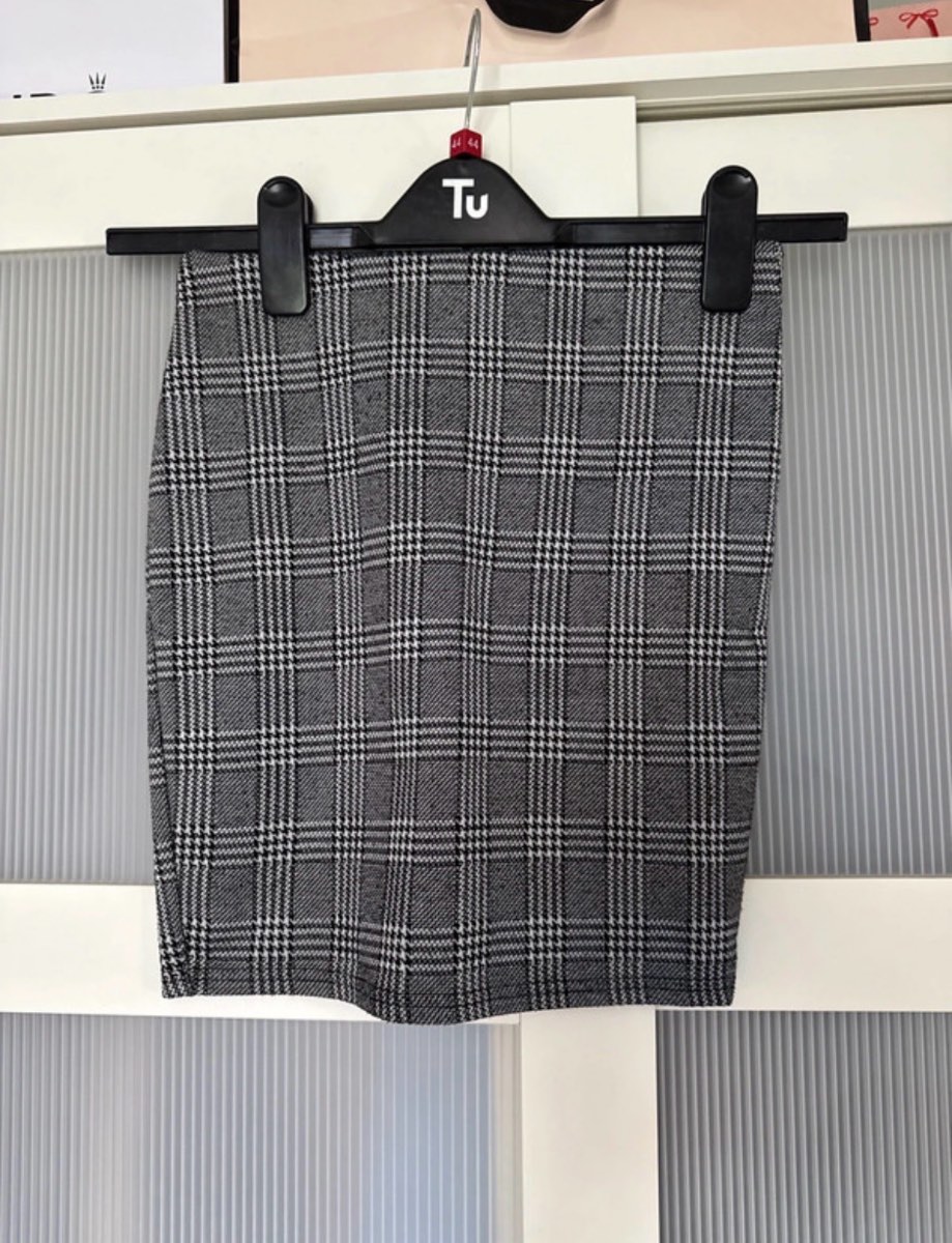 Check mini skirt
