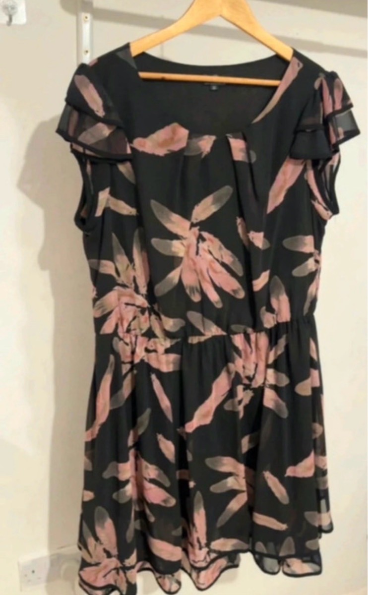 Pretty summer ladies dress