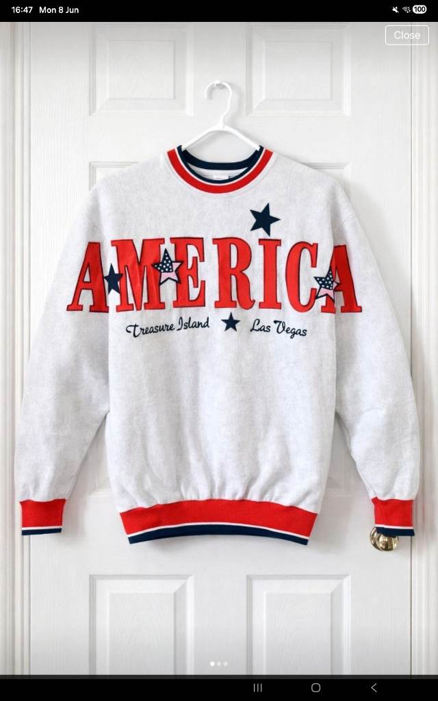 Vintage Retro Style “America” Las Vegas Graphic Sweatshirt –  Size Large