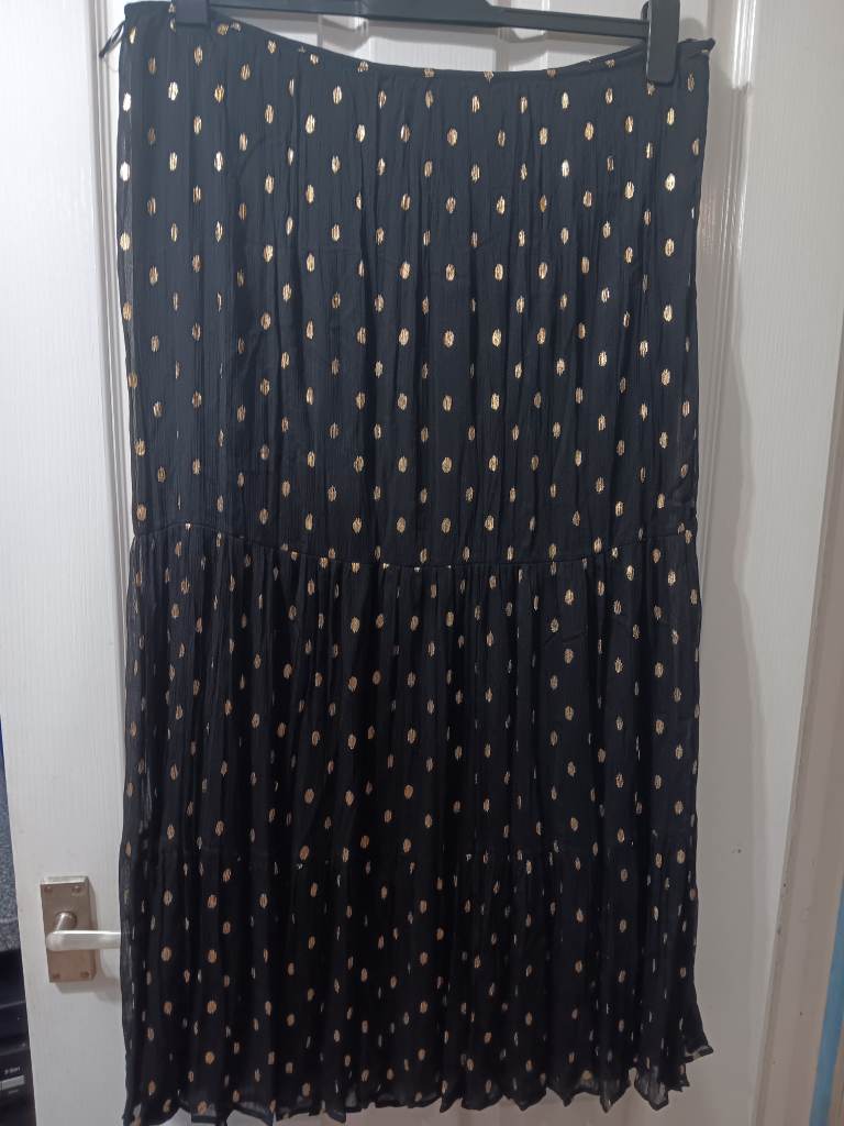 BNWT Tu Black Gold Foil Metallic Polka Dot Tiered Plissé Midi Skirt Size 18