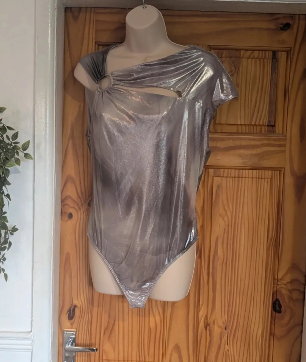 River Island Metallic Silver Bodysuit – Size 14 – BNWT