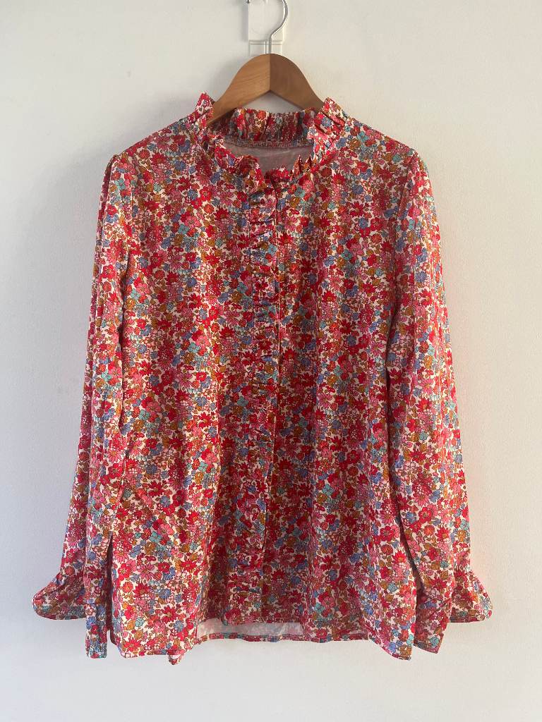 Retro 70s Ditsy Floral Ruffle Collar Blouse | Red Pink Long Sleeve Top | Size L