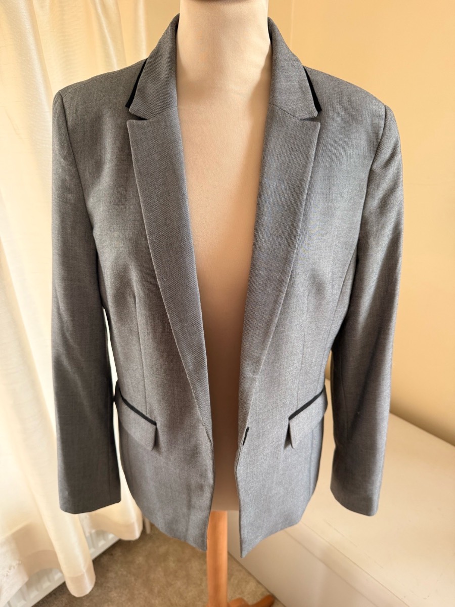 Next Tailoring Grey Blazer UK 16 / Floral Satin Lining / Velvet Trim