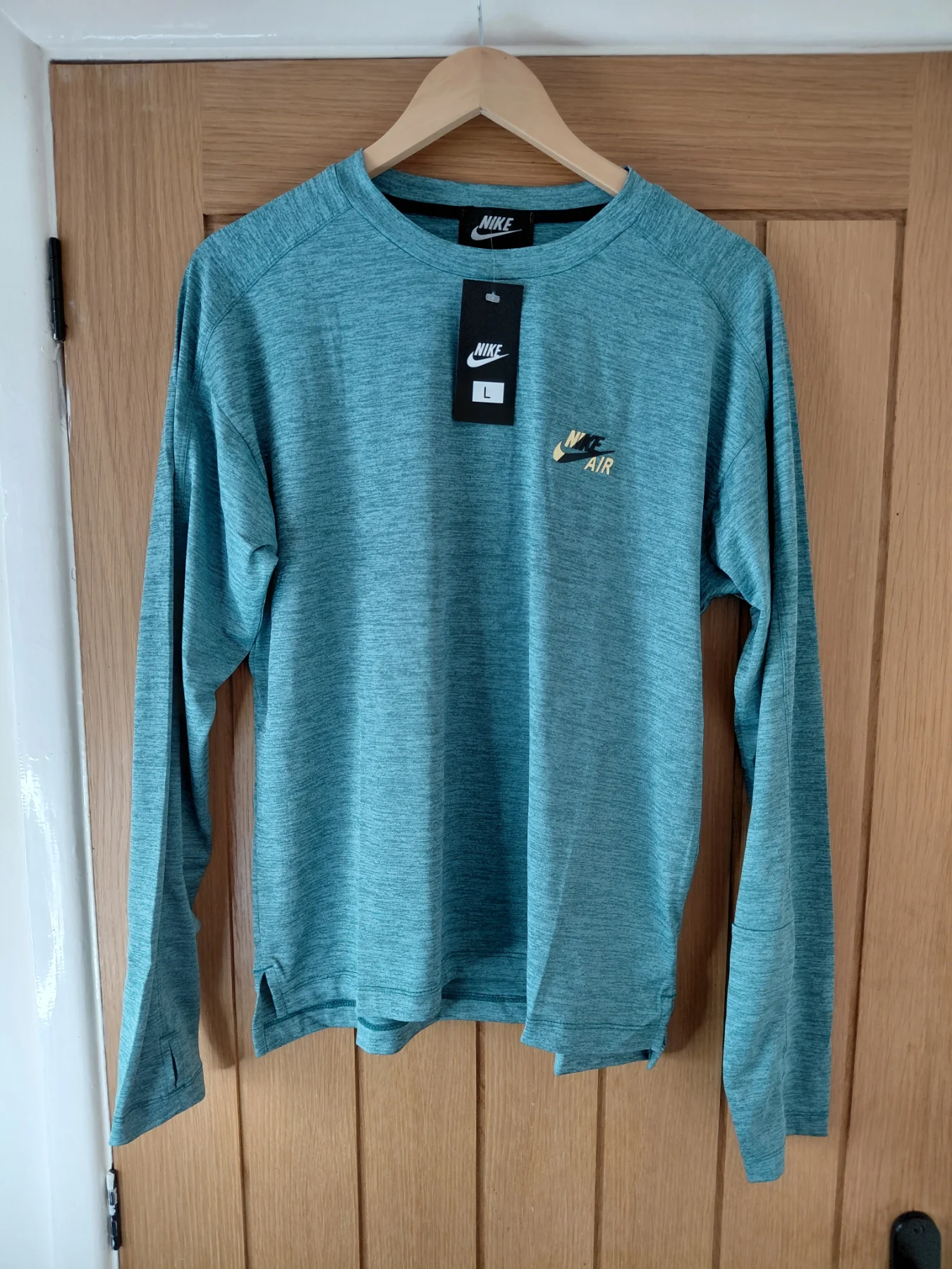 BNWT Nike Air Aqua Long Sleeved Top Size L #01