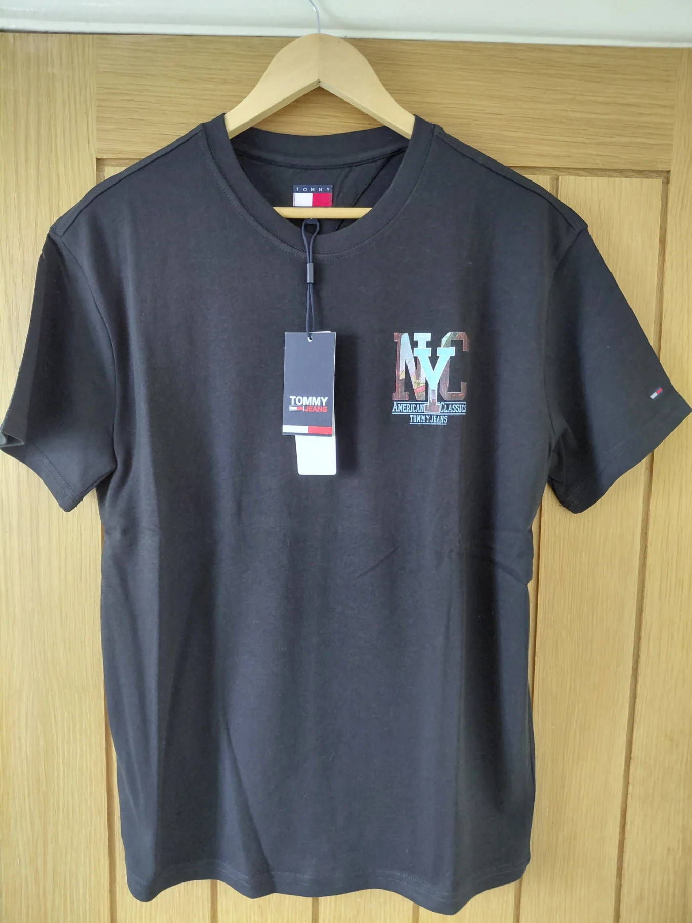 BNWT Tommy Hilfiger American Classics Tshirt Size S