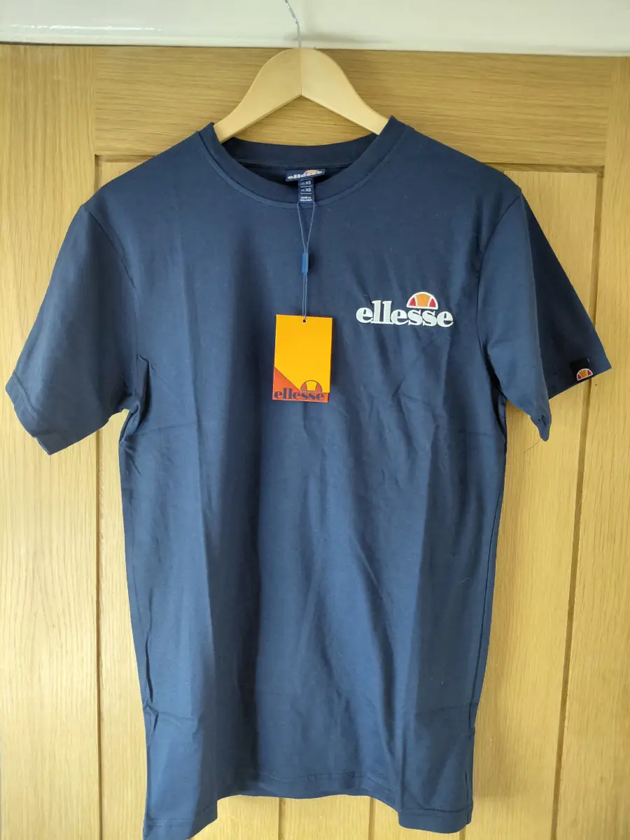 BNWT Ellesse Retro Tshirt Size XS