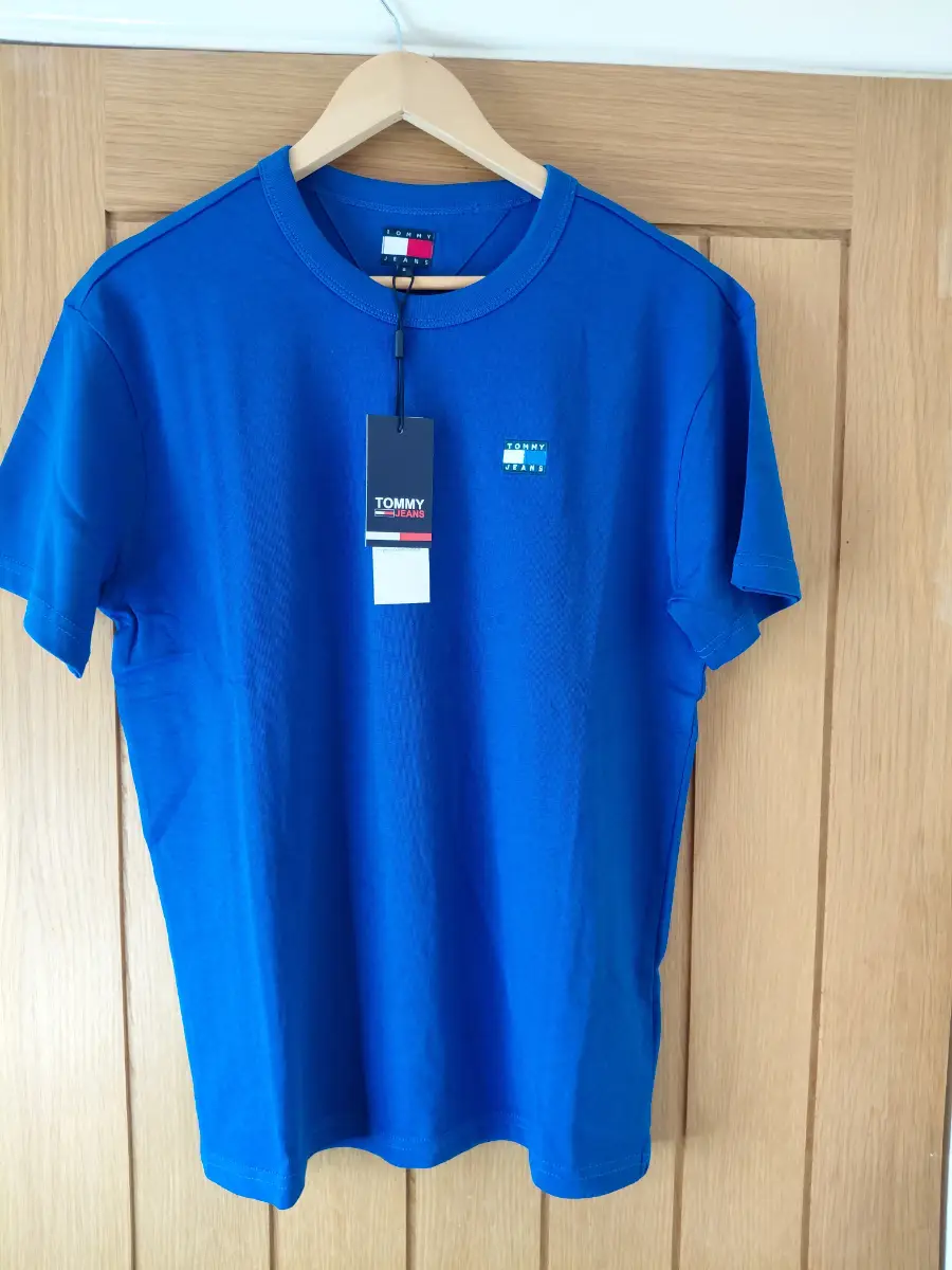BNWT Tommy Hilfiger Tshirt Size Small