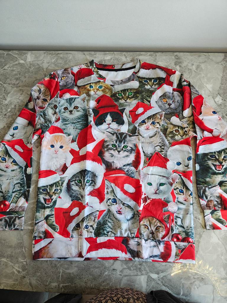 XL Unisex cat Christmas sweatshirt