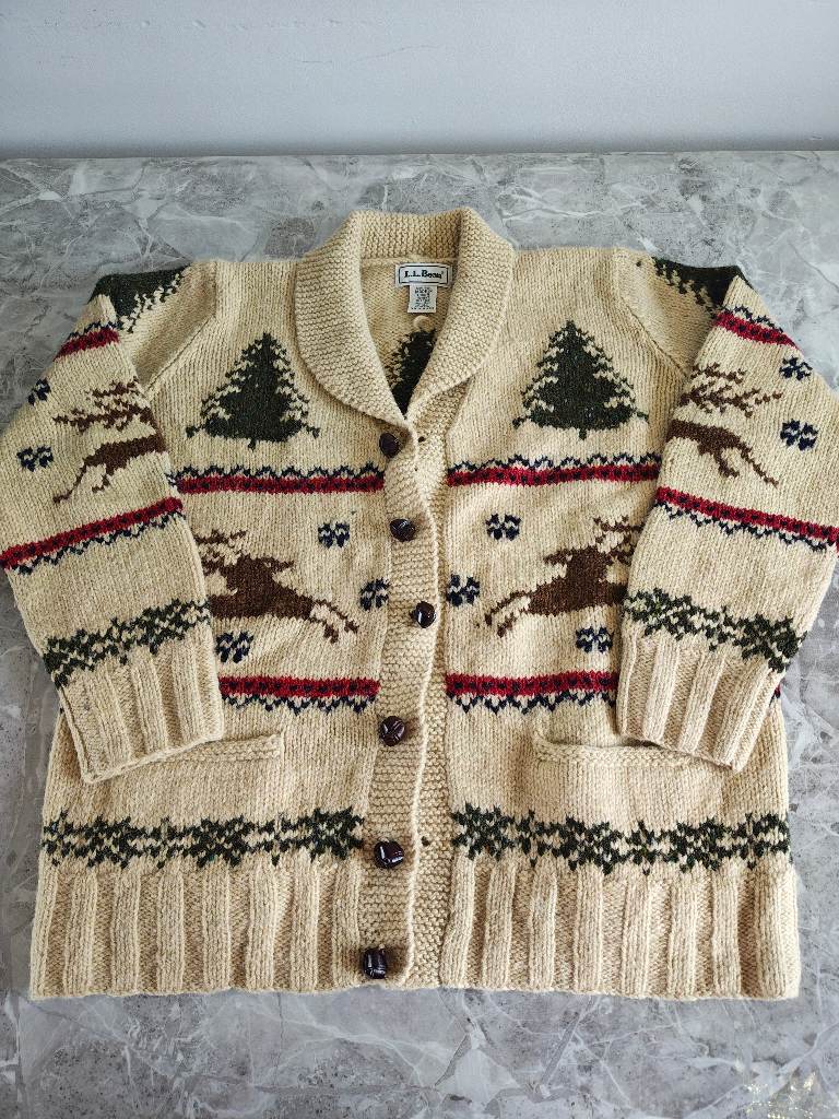Women's small Vintage L.L. Bean 90s Cowichan Cardigan