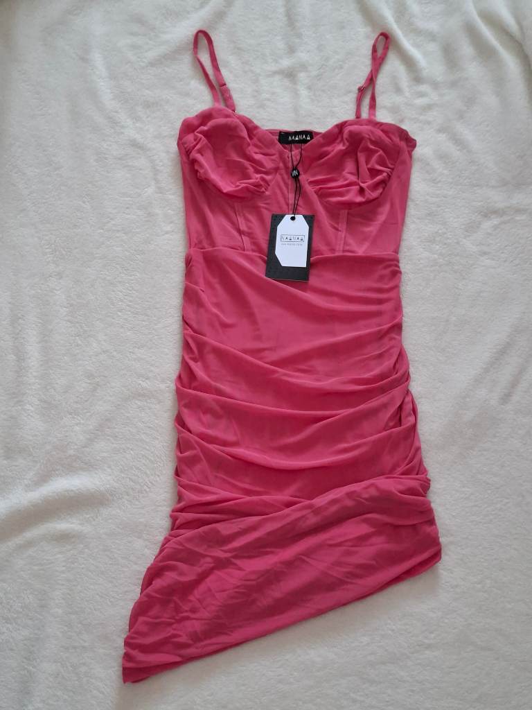 NaaNaa size 8 bubblegum ruched bodycon dress