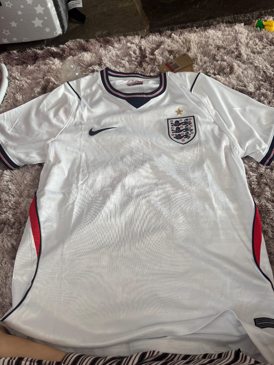 2026 England shirt