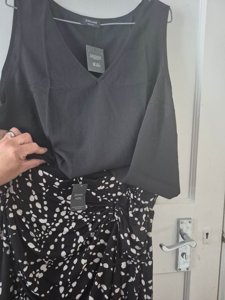 Size 22 skirt and vest set