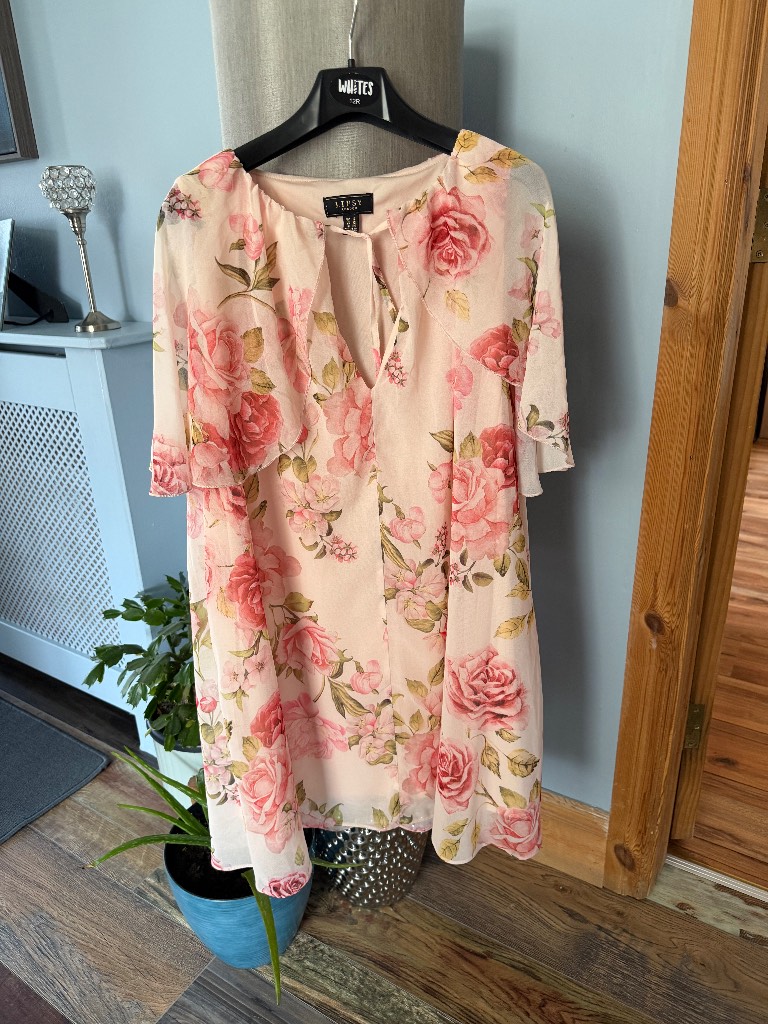 Ladies Lipsy summer/occassion/ wedding guest dress size 16