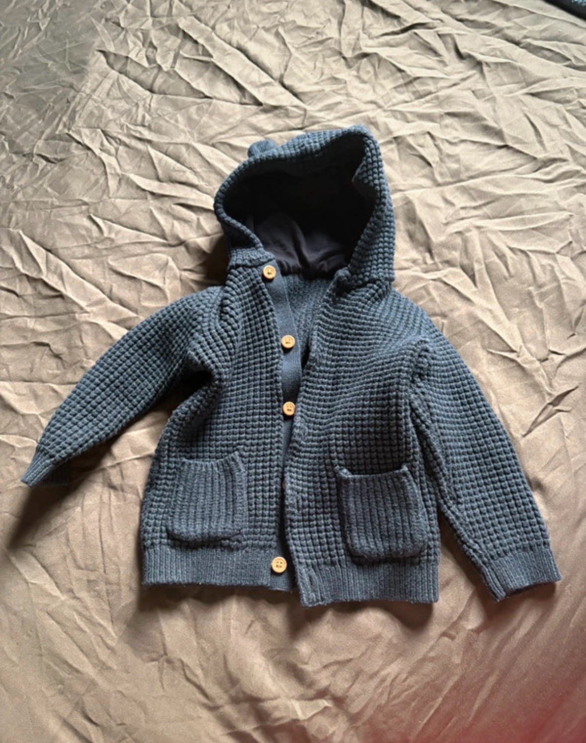 George boys cardigan size 12-18 months