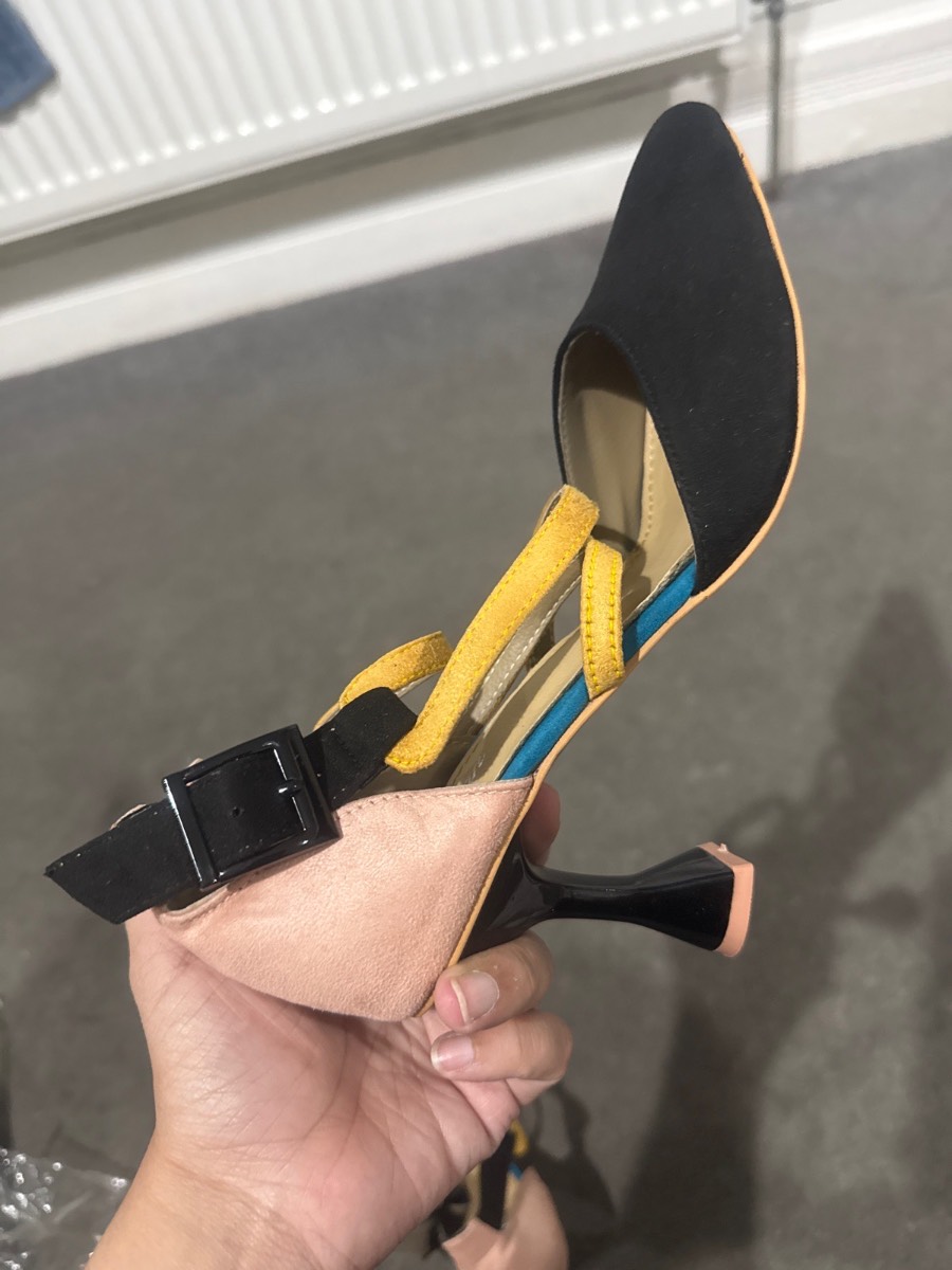 Women’s heels size 39
