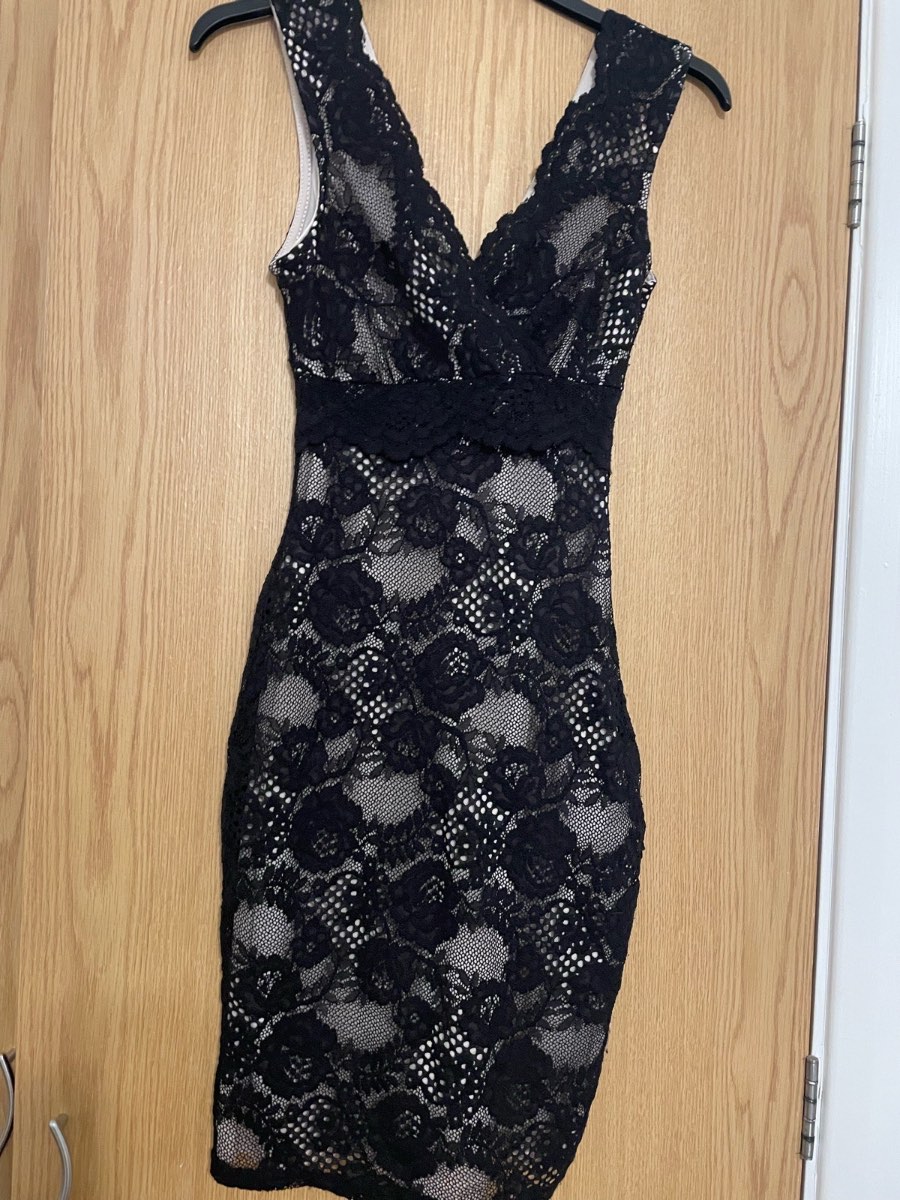 Lipsy lace bodycon dress