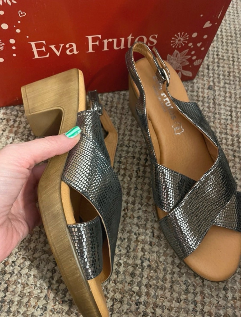 Eva Frutos - metallic heeled sandals
