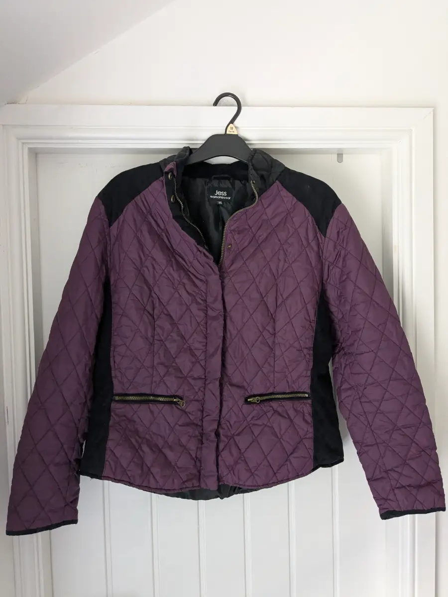 Jess womenswear coat, size 3XL, midseason coat, purple coat, summer/autumn coat. Quilted jacket.