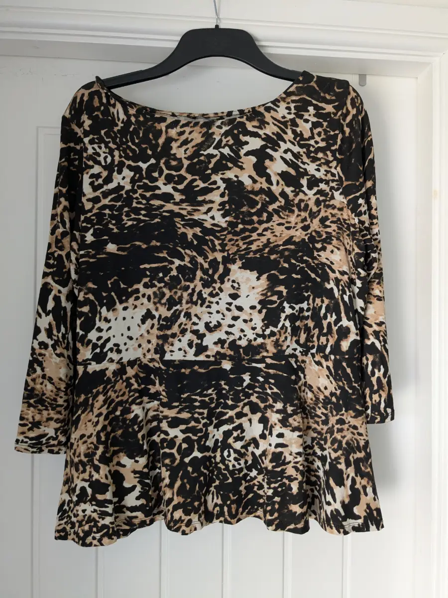 Roman peplum top size 18, long sleeved top, animal print top, autumn top.