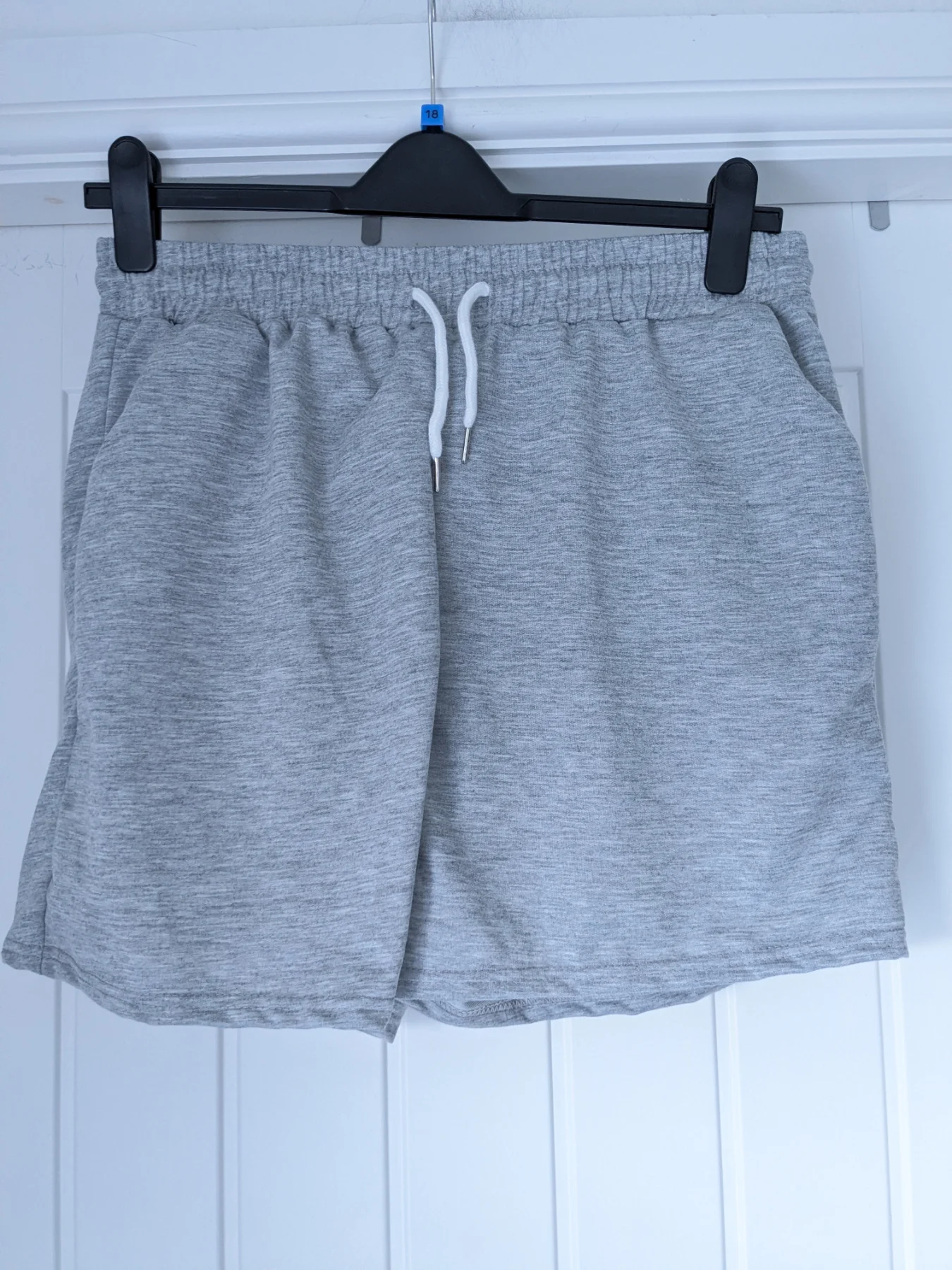 NWOTS grey short size XL, summer short, autumn shorts, womens shorts, unisex shorts.