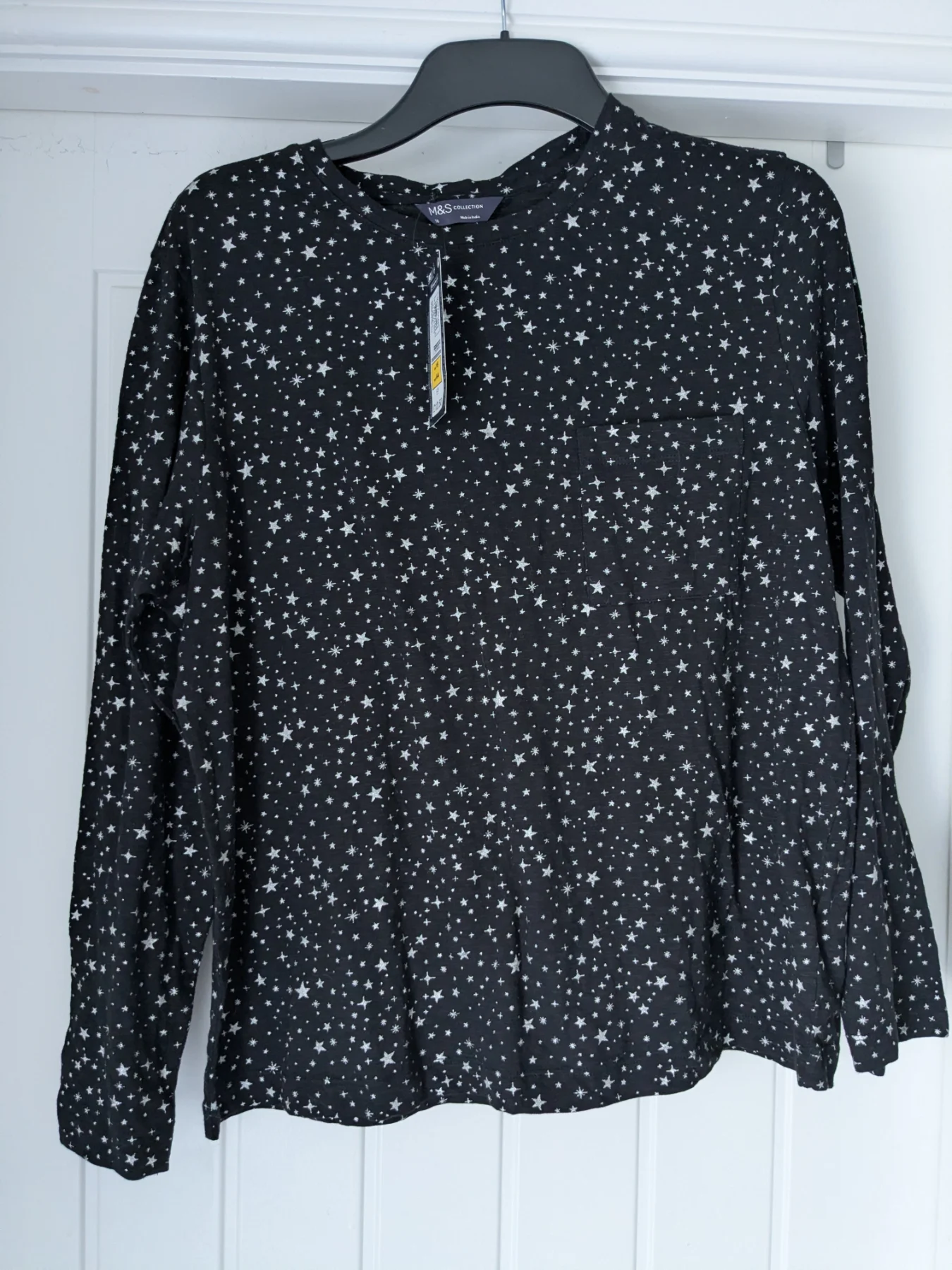 NWTS Marks & spencer long sleeved top, black and sparkling top, size 16, autumn top, winter clothes.