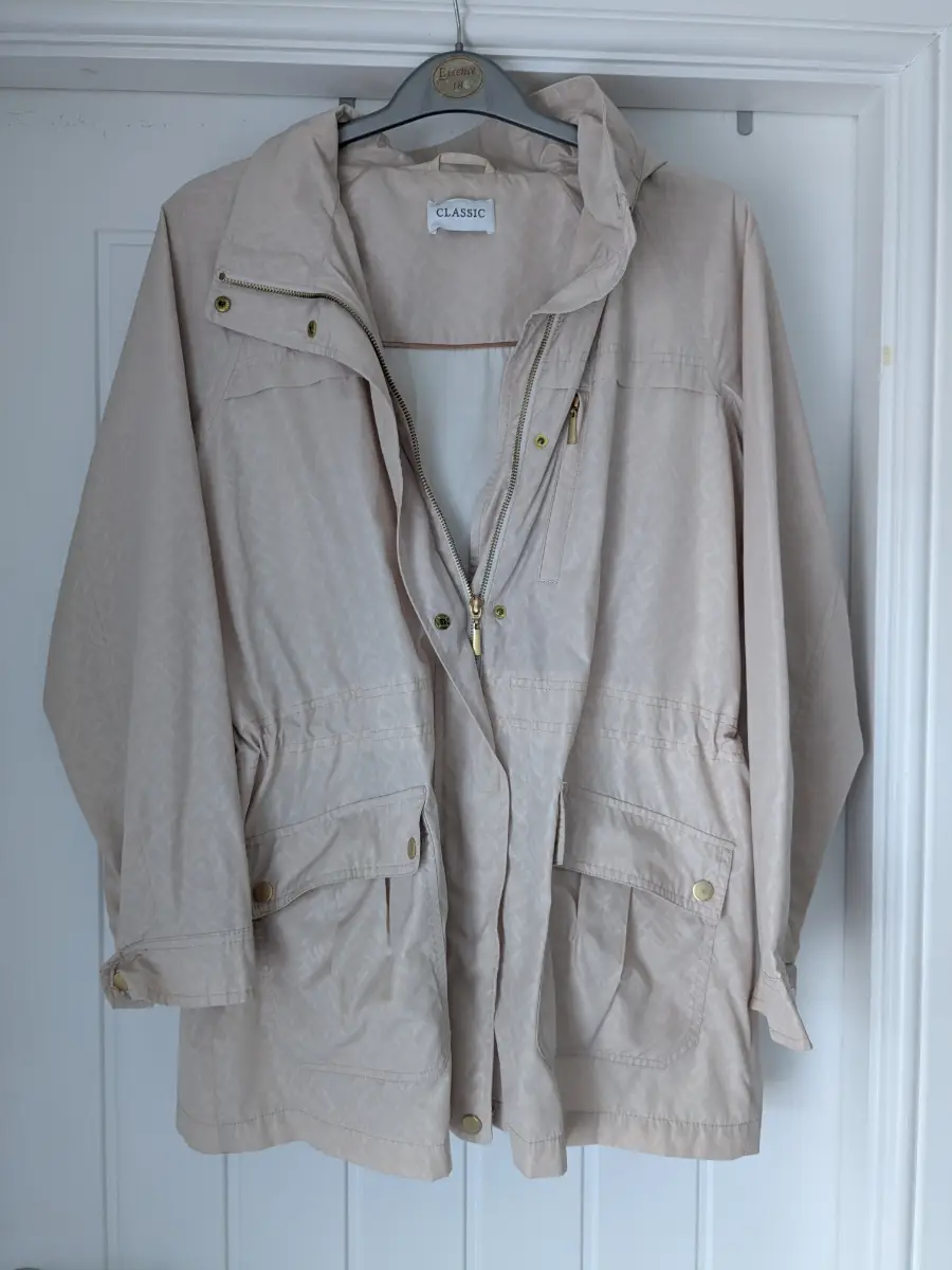 M&S size 16 showerproof coat, hooded coat, autumn coat, beige coat.