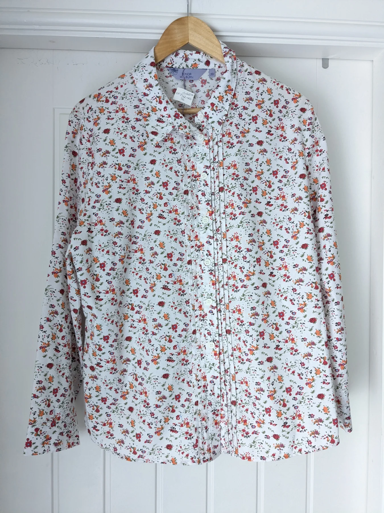 Honor Millburn women's shirt/blouse, long sleeved top size 20, NWOTS, autumn shirt, work clothes.